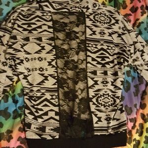 Size small crop like hooded shirt!!!!