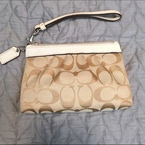 Coach Zipper Wristlet