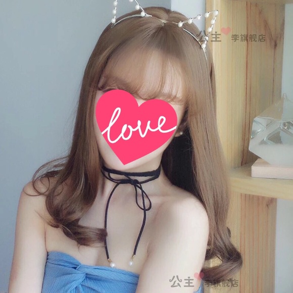 Beautifulđź’•Long Wig - Picture 4 of 4