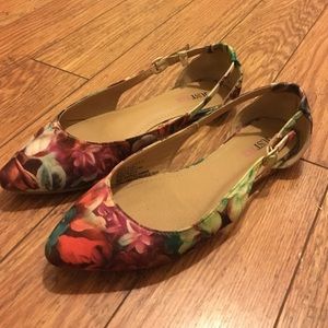 Floral flats