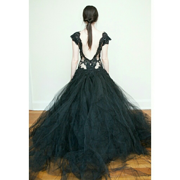 ✖ HOST PICK ✖ Couture Hand Beaded Lace Tulle Gown - Picture 3 of 4