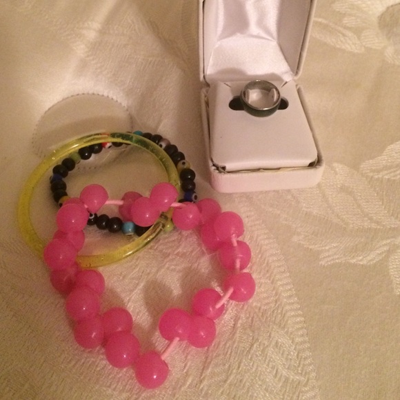 Costume  jewelry