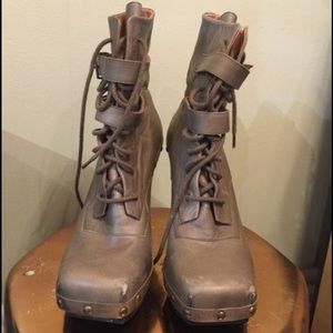 John Fluevog, Women's boots, Size 9