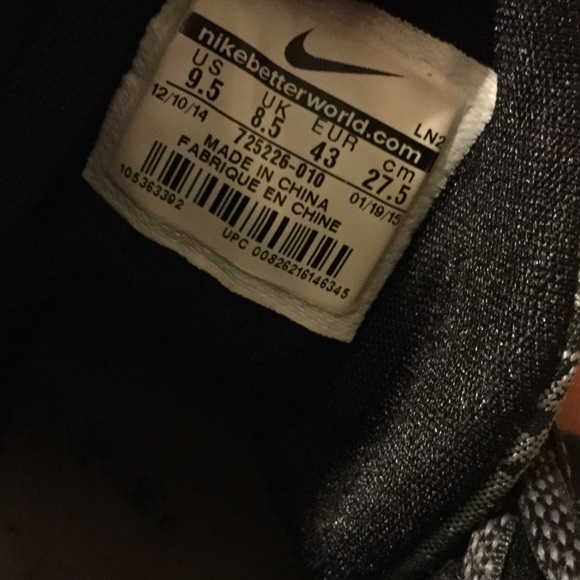 Okay condition football cleats! - Picture 2 of 3