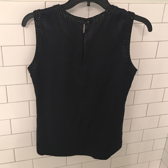 Gorgeous Anne Klein silk shirt with lots of detail - Picture 3 of 4