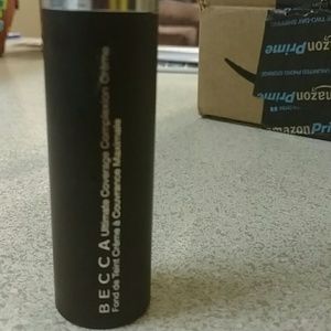 Becca ultimate coverage foundation