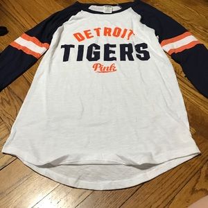 Victoria's Secret Pink three quarter length shirt