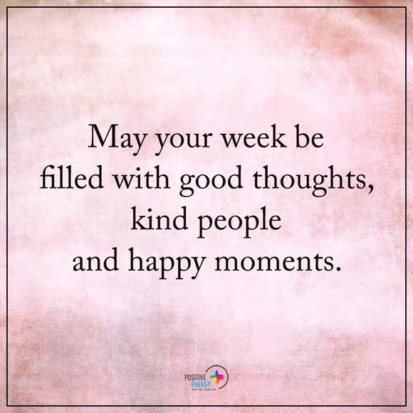 Welcome to my closet!! 🌸🌼🌺 - Picture 2 of 8