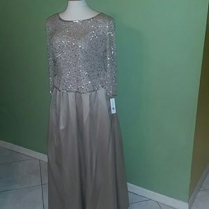 Patra, Gold two piece formal gown (NEW) Size 16