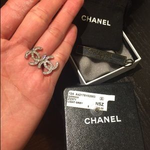 Chanel logo  classic earring