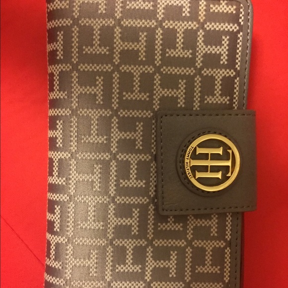 Tommy Hilfiger Serif snap wallet
