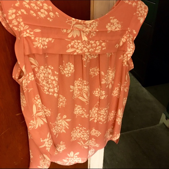 LOFT Tops - LOFT: Printed Blouse