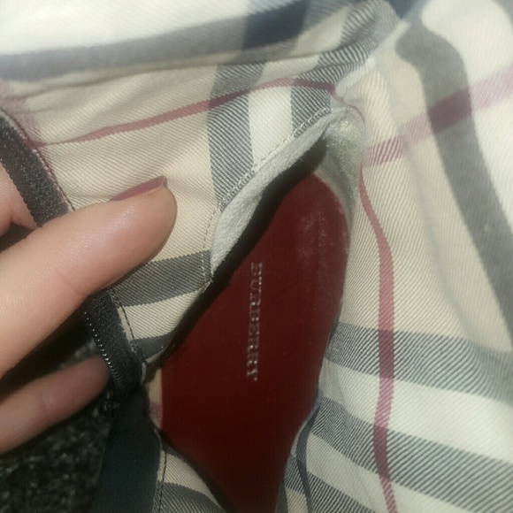 Burberry Boots - Picture 3 of 4