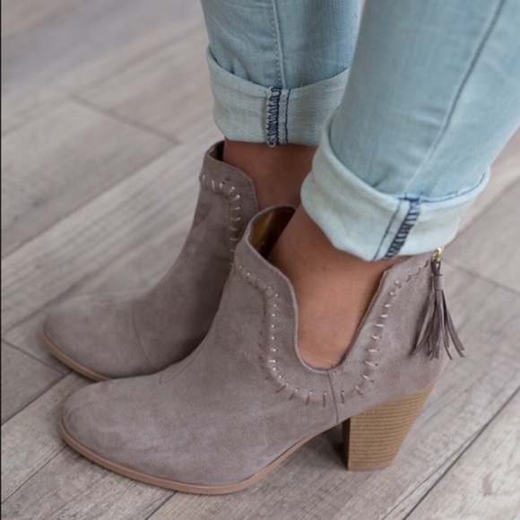 Taupe Boots. Size 6.5.