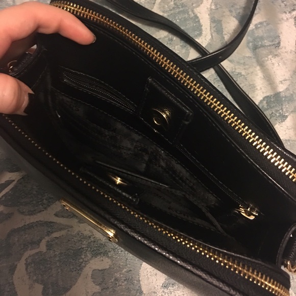 Michael Kors leather cross body - Picture 2 of 2
