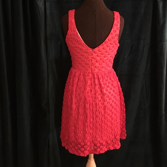 Red dress - Picture 2 of 2