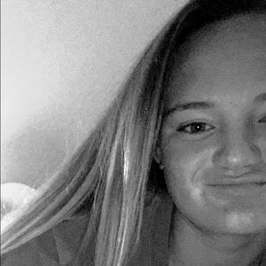 Meet your Posher, Kaitlyn