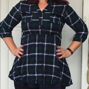Green, white and black flannel plaid tunic