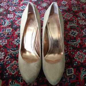 BCBGeneration Nude Pumps