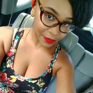 Meet your Posher, Christie