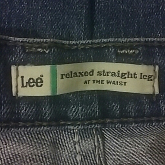 ❌❌SOLD❌❌Lee Relaxed Straight Leg - Picture 2 of 4