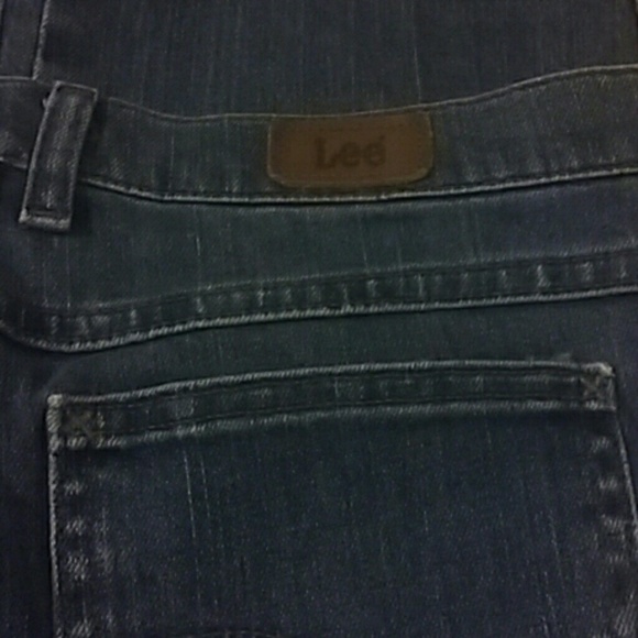 ❌❌SOLD❌❌Lee Relaxed Straight Leg - Picture 4 of 4