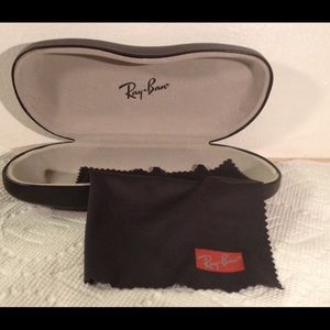 Ray-ban hardshell large sunglasses case w/ cloth