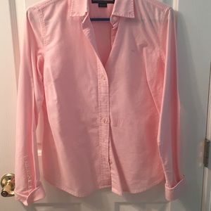 Vineyard Vines light pink button down shirt