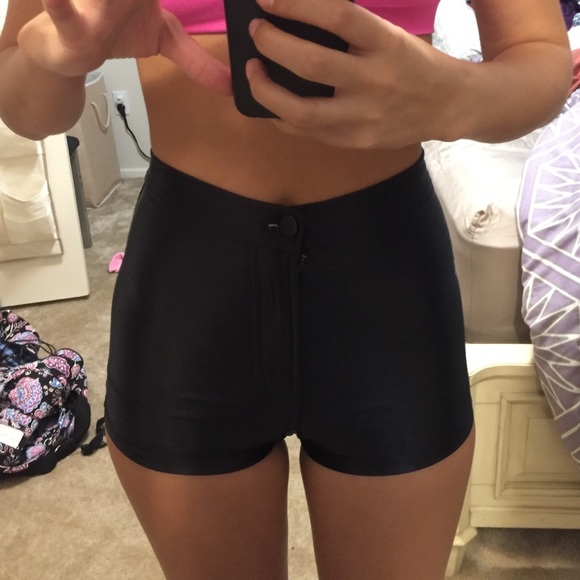 AMERICAN APPAREL DISCO SHORTS