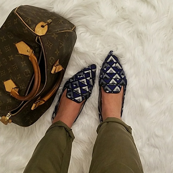 Zara Shoes - Zara Chevron Geo Flats Loafer