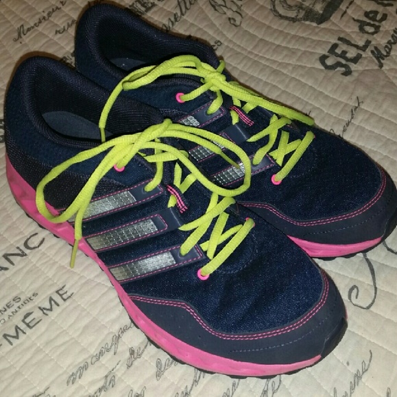 Adidas tennis shoes
