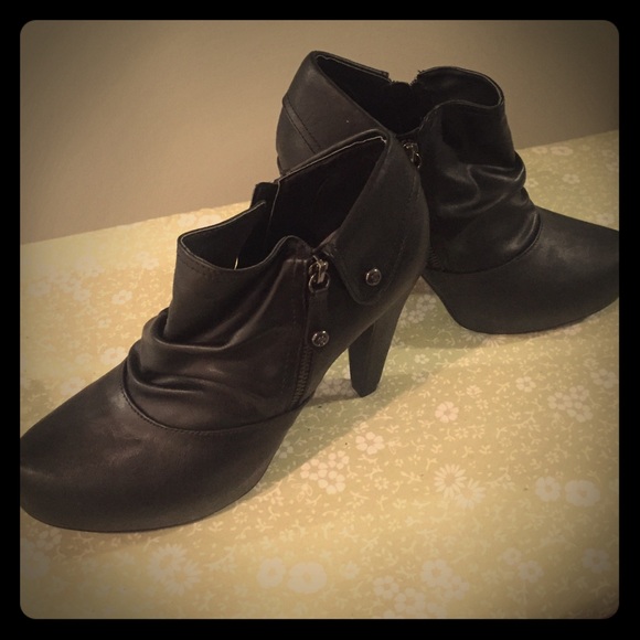 G by guess booties