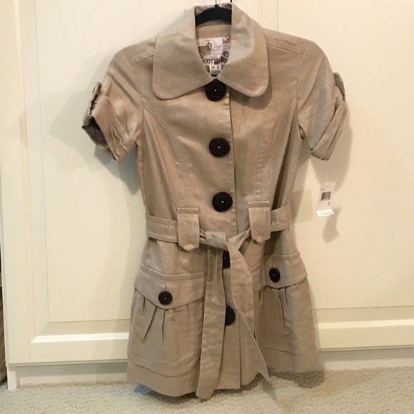 NWT Kensie tan belted jacket