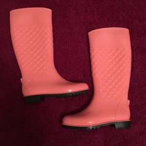 Bubblegum pink tall rain boots