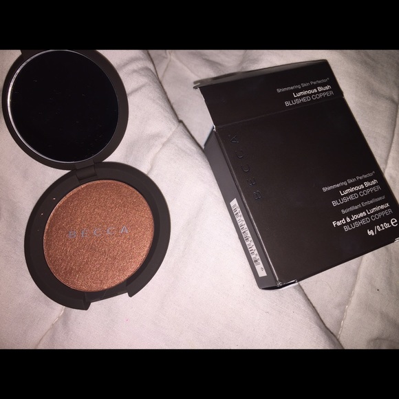 Blush by BECCA - Picture 1 of 2