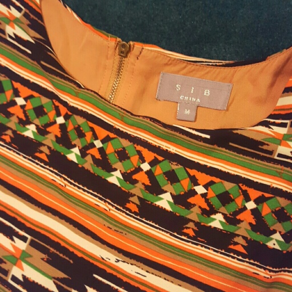 Patterned Dress - Picture 4 of 4