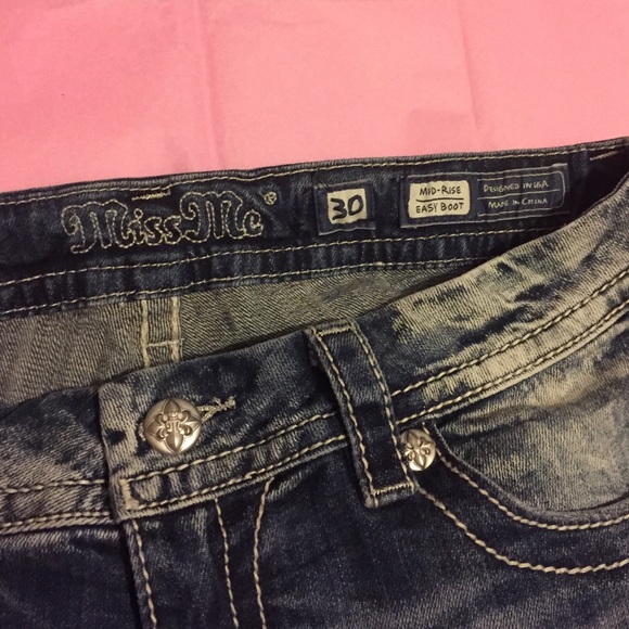 NWOT Miss Me jeans. - Picture 2 of 4