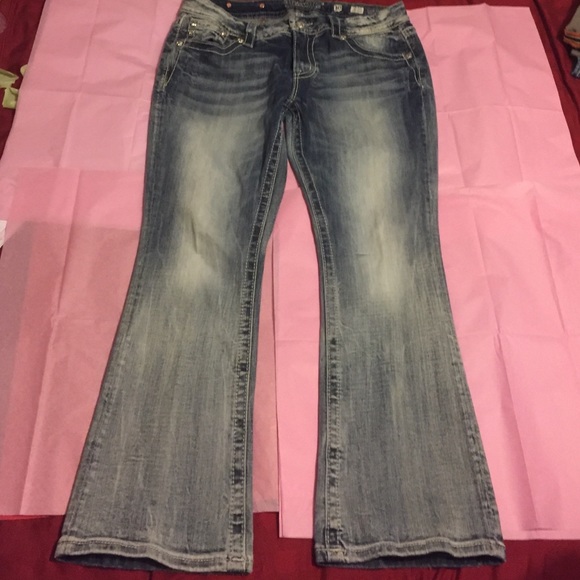 NWOT Miss Me jeans. - Picture 3 of 4