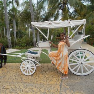 Meet your Posher, Pauline