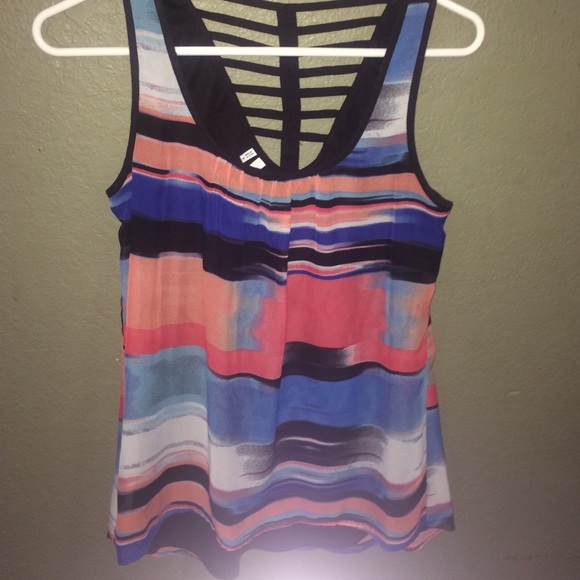 Flowy fun top!