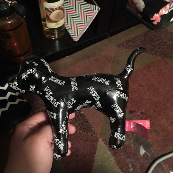 Victoria's Secret Pink dogs