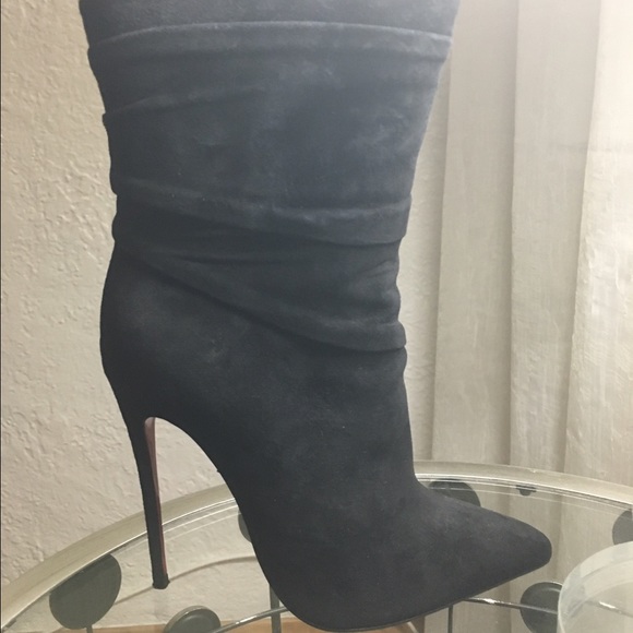 Black suede booties - Picture 3 of 7