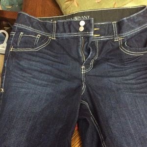 Bermuda shorts. Size 16