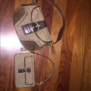 Authentic coach bag and mini pouch included