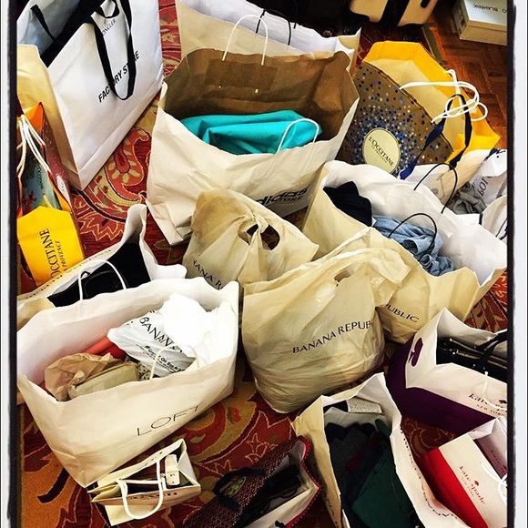 Meet your Posher, Maggie! - Picture 3 of 3