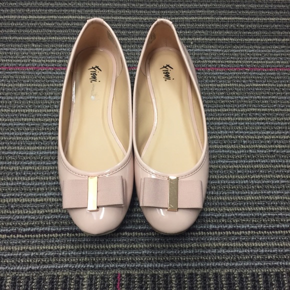 Shoes - Barely worn fiorini ballet flats