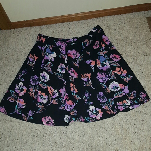 Forever 21 Floral Skirt Size 1x
