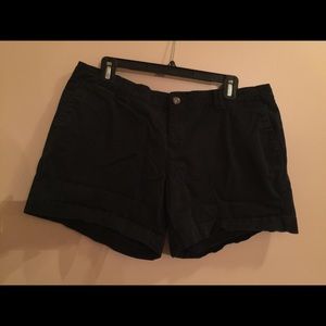 Old navy, black shorts, women's size 14.