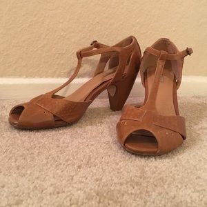 Light Brown Heels