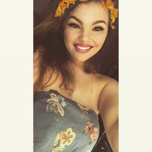 Meet your Posher, Makayla